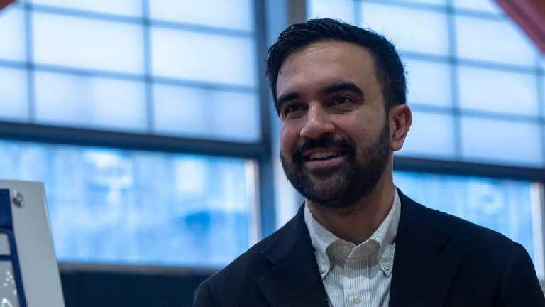 Zohran Mamdani Terpilih Wali Kota New York, Kalahkan Miliarder Penentang