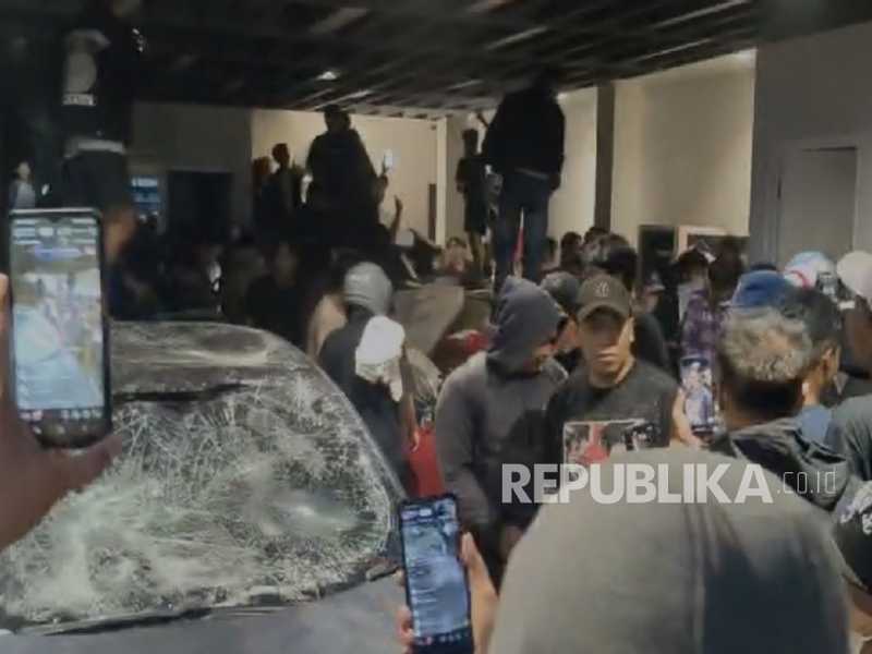 Search image article