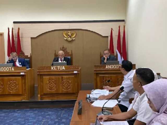 Sidang Perdana KIP: Bonatua Desak ANRI Buka Ijazah Jokowi