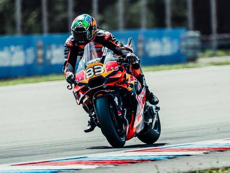 Brad Binder Tercepat di Latihan MotoGP Catalunya 2025, Kalahkan Acosta & Marquez!