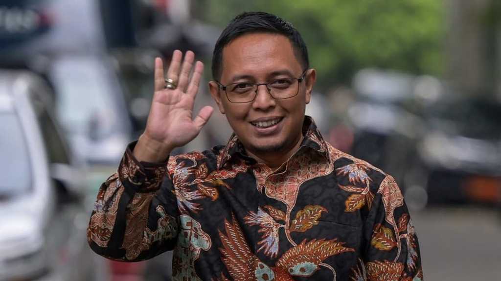 Pertamina Angkat Hasan Nasbi sebagai Komisaris