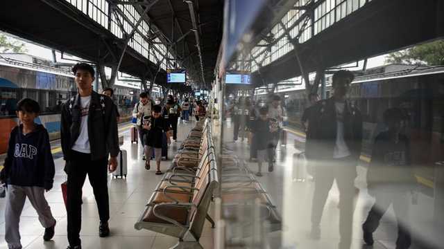 Search image article