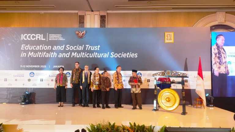 Search image article