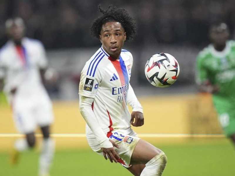 Gagal Total! Manchester United Gagal Rekrut Gelandang Lyon Malick Fofana di Detik Akhir Bursa Transfer