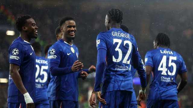 Wayne Rooney: Pemain Chelsea Wajib Gerah dengan Rotasi Maresca