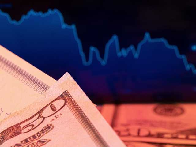 IHSG Terkoreksi 0,40%, Sektor Energi Melesat; CDIA Akuisisi Lahan Rp240 M