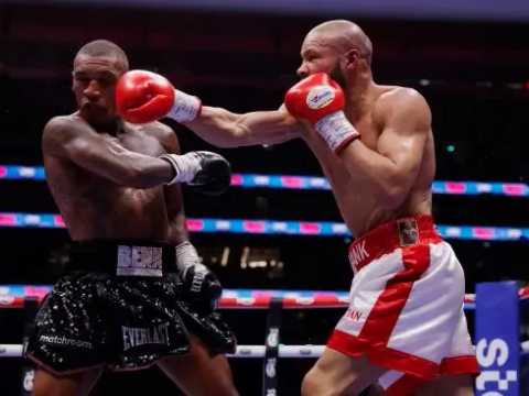 Liam Smith Ungkap Kelemahan Eubank Jr, Prediksi Conor Benn Menang