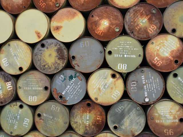 Sanksi Baru AS ke Minyak Rusia: Harga Brent Melonjak, Obligasi Terjual Habis