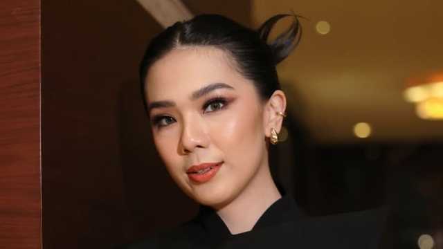 Bisnis Adik Syahrini Dituding Comot Foto Dimsum Chef Devina