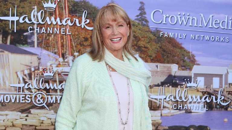 Aktris Senior Hollywood Diane Ladd 
Meninggal Dunia, Laura Dern: Pahlawan Saya