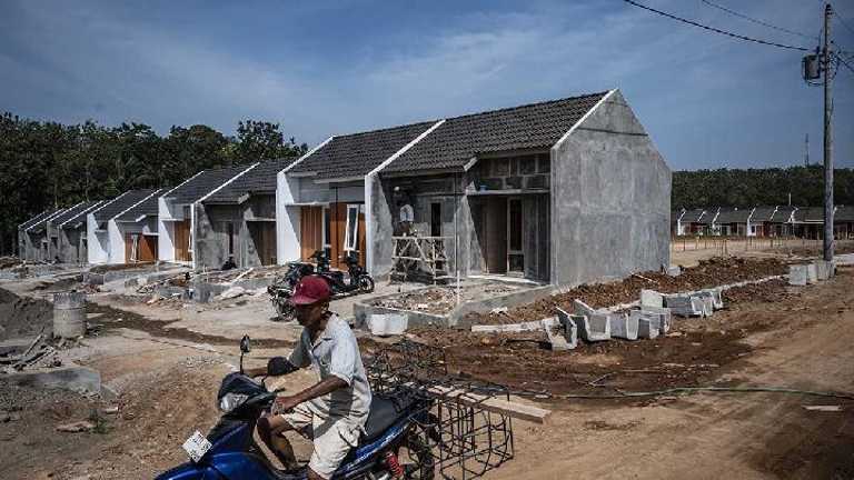 Pembelian Rumah: KPR Jadi Pilihan Utama, Penjualan Properti Justru Kontraksi