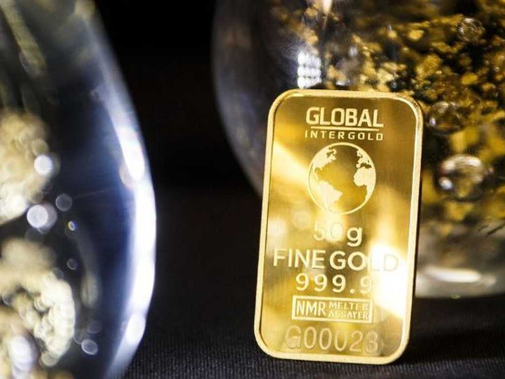 Harga Emas Dunia Melonjak 2 Persen, Langsung Melemah Usai Sinyal Powell