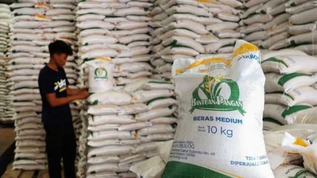 Pemerintah Siapkan Bansos Beras dan Minyak Goreng, Disalurkan Oktober
