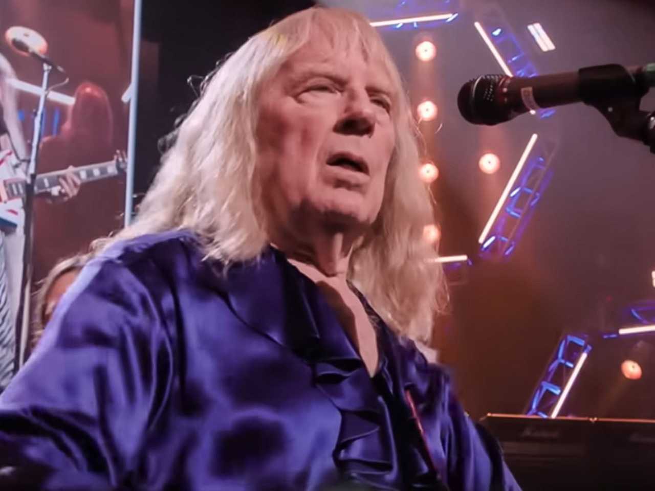 David St. Hubbins marah setelah melihat film 'Spinal Tap II', ungkap perselingkuhan