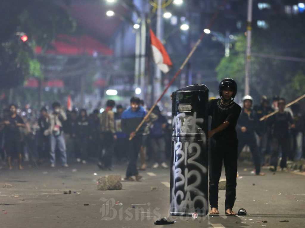 Polda Metro Jaya Tetapkan 6 Tersangka Penghasut Demo Rusuh Jakarta, Termasuk Direktur Lokataru