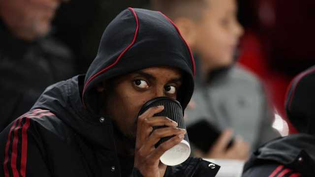 Isak Kembali Latihan, Arne Slot Ragu Mainkan Lawan Man City?