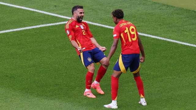 Yamal Sebut Madrid Maling, Carvajal Siap Tegur di El Clasico?