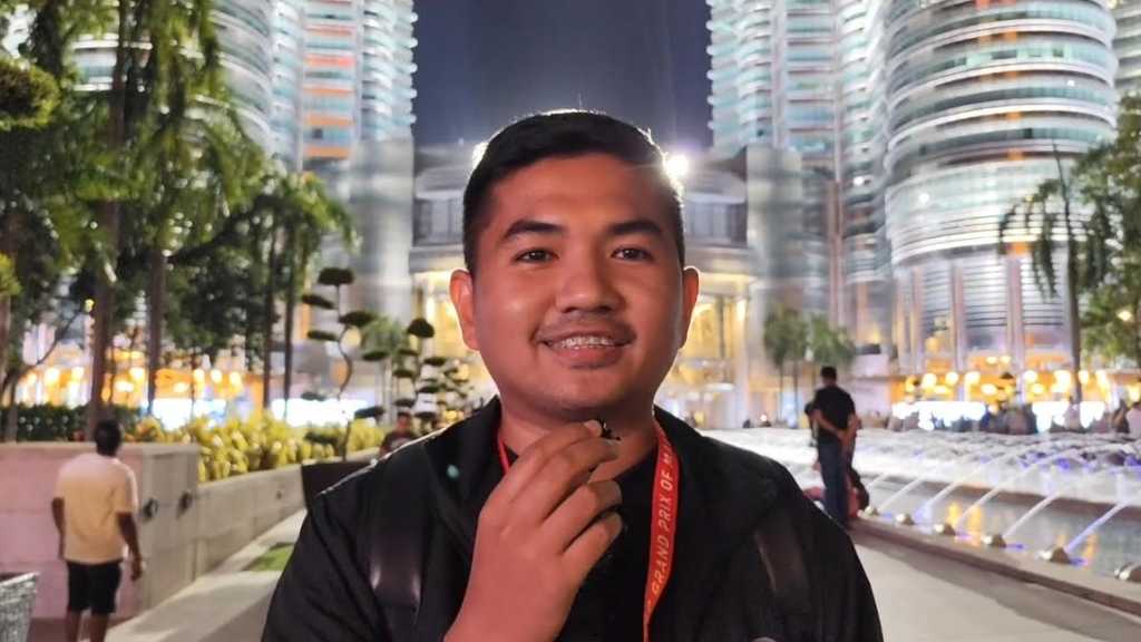 Rian Toriq Wujudkan Impian Nonton MotoGP Malaysia, Hidupkan Kenangan di Twin Tower