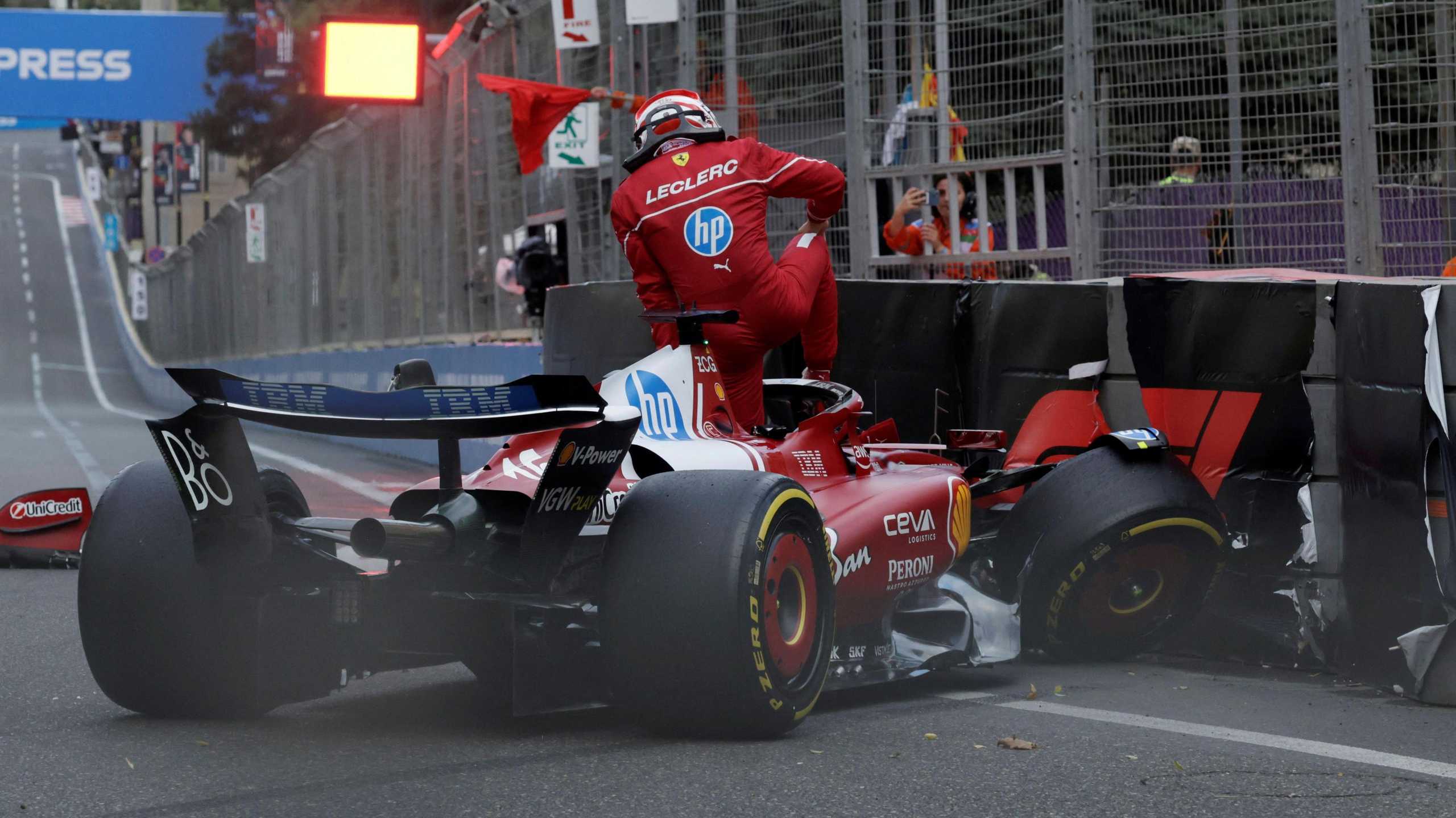 Max Verstappen Raih Pole di Azerbaijan Grand Prix yang Diwarnai Enam Bendera Merah