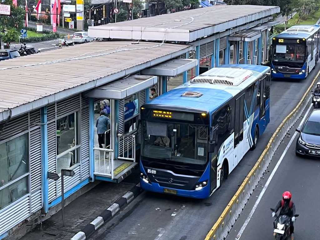 Fakta Mengejutkan: Tiket TransJakarta Rp 3.500, Subsidi Pemerintah Capai Rp 15.000