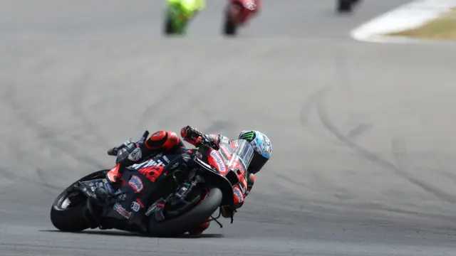 Marco Bezzecchi kunci pole position MotoGP San Marino 2025