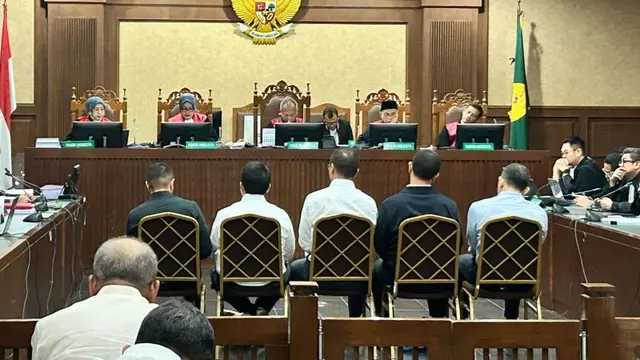Raja Minyak Riza Chalid dan Anak: Negara Rugi Rp 285 Triliun Akibat Kongkalikong Minyak Mentah
