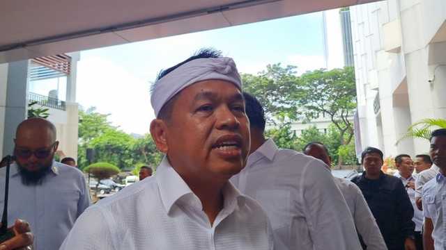 Dana Rp 4,17 T Jabar Mengendap, Dedi Mulyadi Ancam Pecat Pejabat