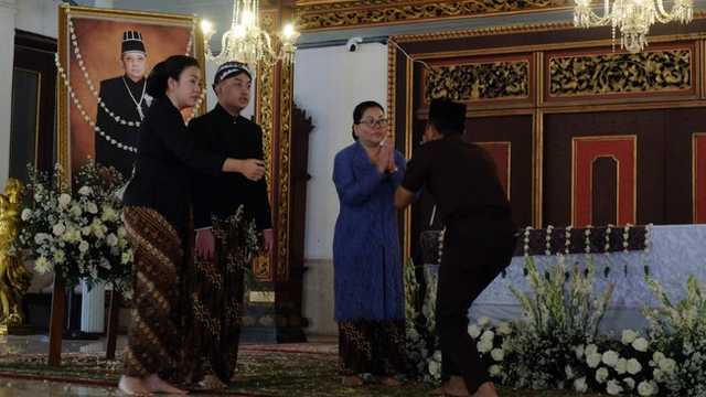 Keraton Surakarta: Putra Mahkota Hamangkunegoro Ambil Alih Takhta Usai Pakubuwono XIII Wafat