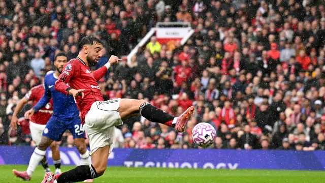 Schmeichel Desak Amorim: Copot Ban Kapten Bruno Fernandes, Berikan ke Maguire