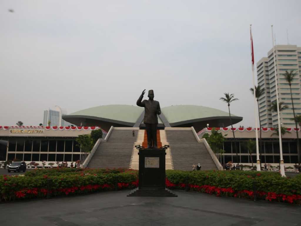 Search image article