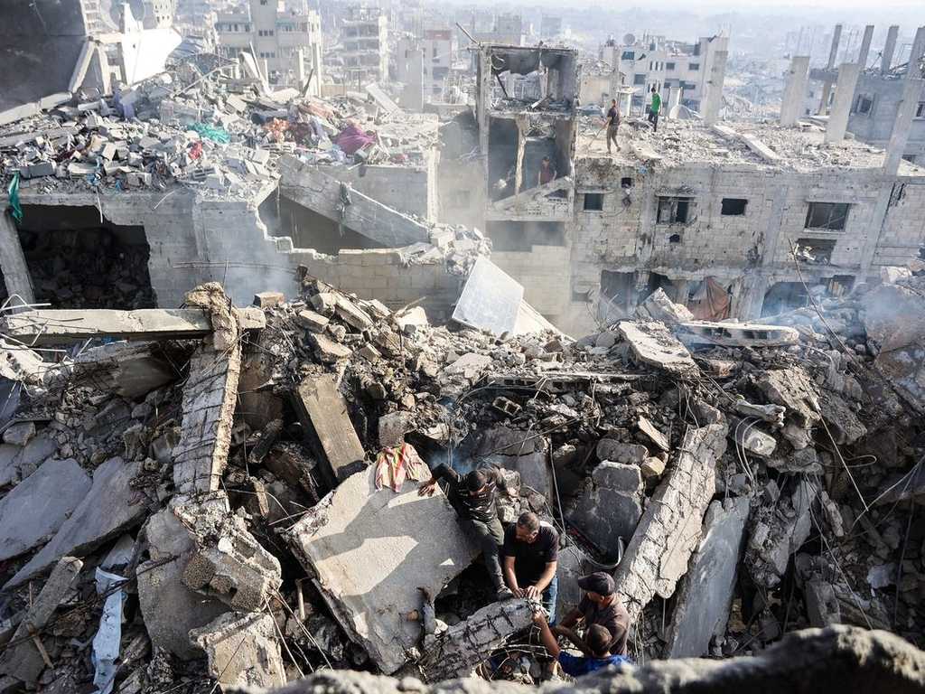 Dua Tahun Terhenti, Anak-anak Gaza Kembali ke Bangku Sekolah