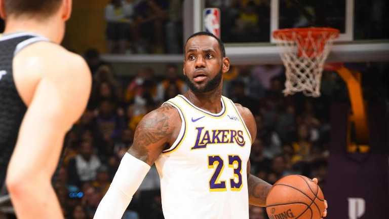 LeBron James Terseret Skandal Judi, Mantan Rekan Bocorkan Cedera untuk Taruhan