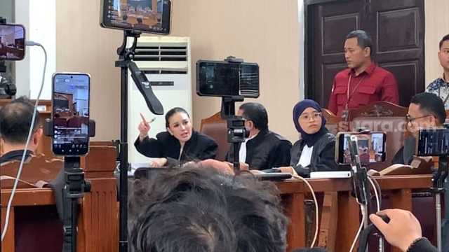 Nikita Mirzani Ngamuk di Sidang: Dipenjara 7 Bulan Gara-gara Saksi Tak Baca BAP!