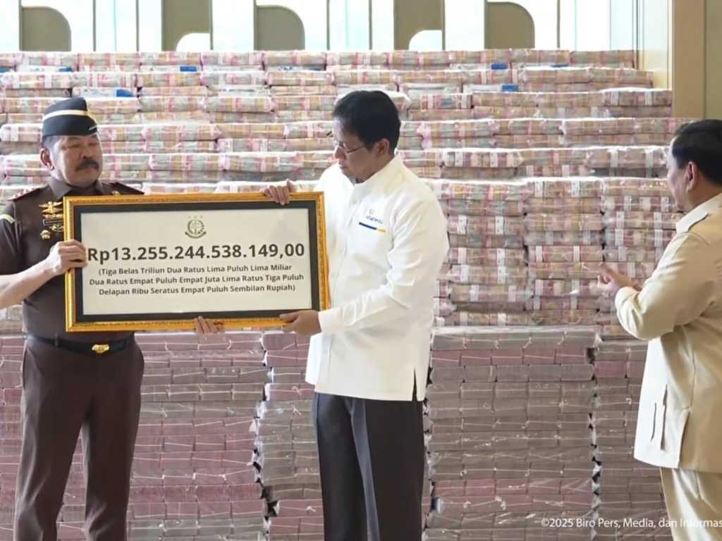 Kejagung Serahkan Rp 13 Triliun Hasil Korupsi CPO ke Negara, Disaksikan Prabowo