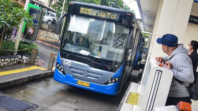 Subsidi Menipis, Tarif Transjakarta Siap Naik Setelah 20 Tahun