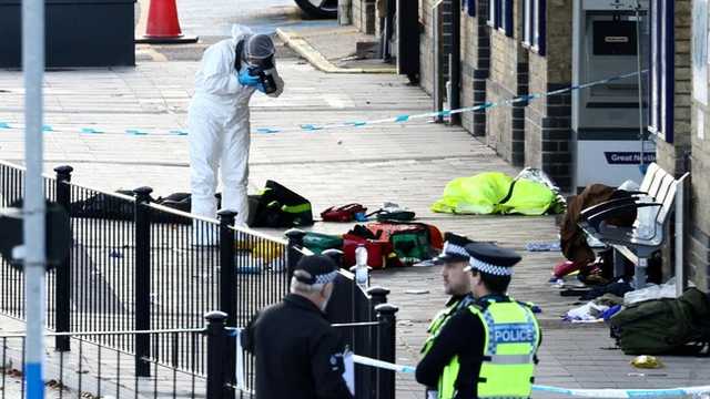 Saksi Mata Penikaman Kereta London: Momen Mengerikan Penuh Darah