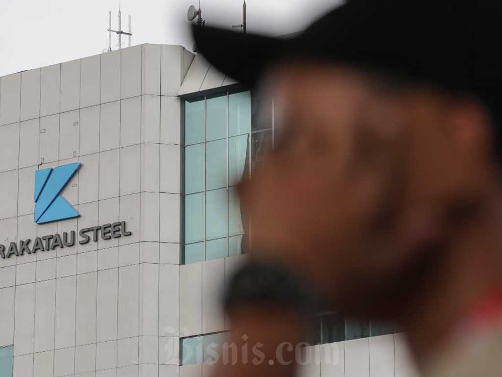 Impor Baja China 'Serbu' RI, Krakatau Steel (KRAS) Tertekan Parah