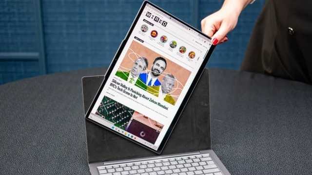 Inovasi Gila Lenovo: Laptop Layar Putar Vertikal Bikin Programmer Melongo!