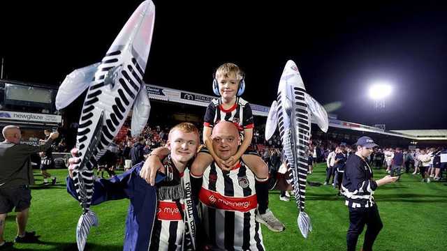 Kejutan Besar! Grimsby Depak Manchester United dari Carabao Cup, Gaji Pemain Beda 96 Kali Lipat