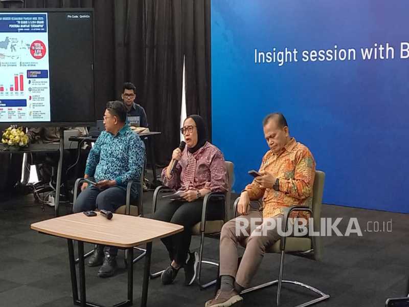 Wakil Kepala BGN menangis minta maaf atas maraknya keracunan program MBG
