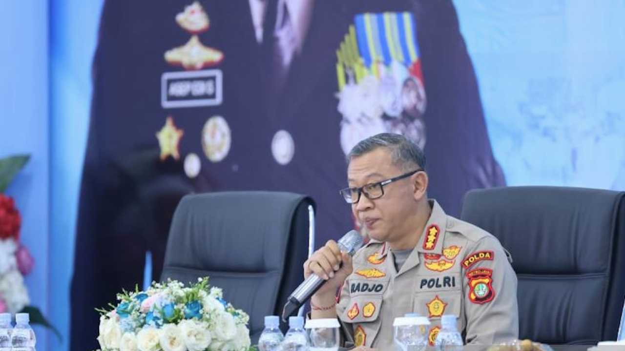 Search image article