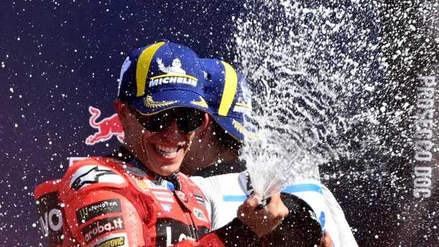 Marc Marquez dan Valentino Rossi Kunjungi Jakarta Jelang MotoGP Mandalika 2025