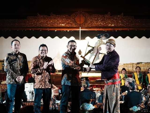 Search image article