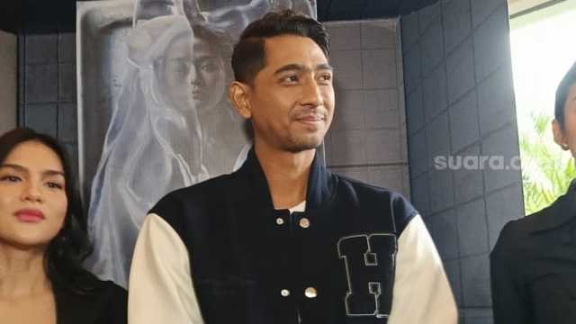 Arya Saloka alami patah tulang jempol kaki usai terpeleset di Arab Saudi