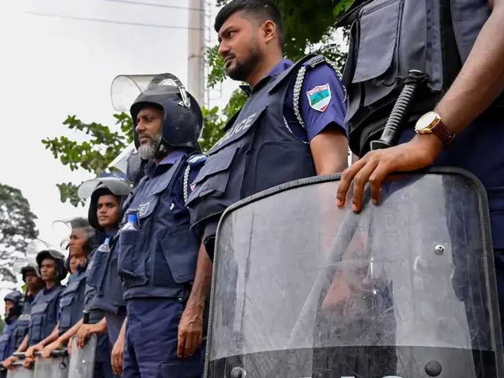 Bangladesh Pasca-Hasina: Kekerasan Berlanjut, Janji Reformasi Yunus Dipertanyakan