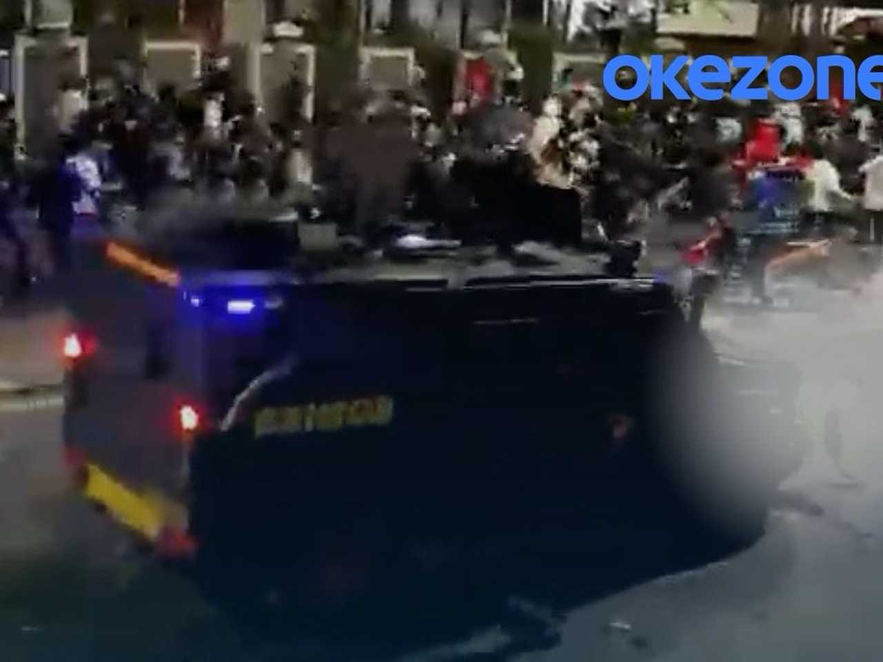 Search image article