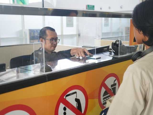 Search image article