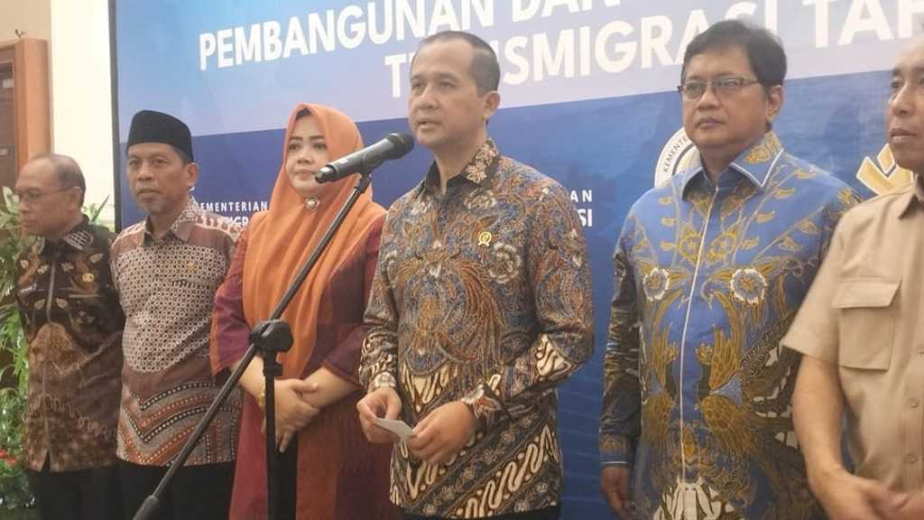 Menteri Transmigrasi Bongkar 100 Ribu Hektare Lahan Belum Bersertifikat & Tumpang Tindih
