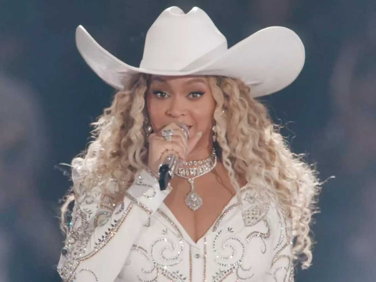 Beyoncé tidak hadir di Emmy Awards 2025, "Beyoncé Bowl" kalah dari "SNL50"