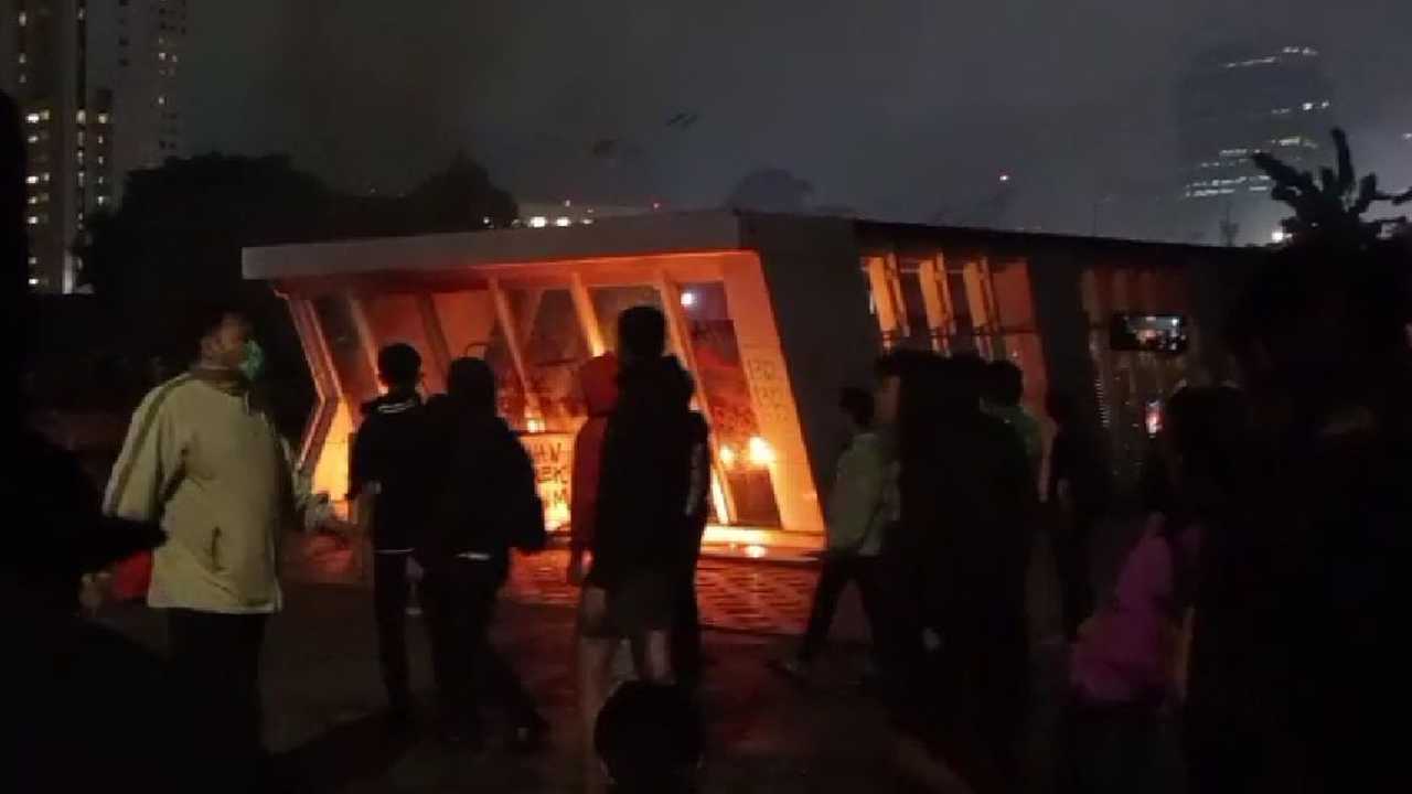 Search image article